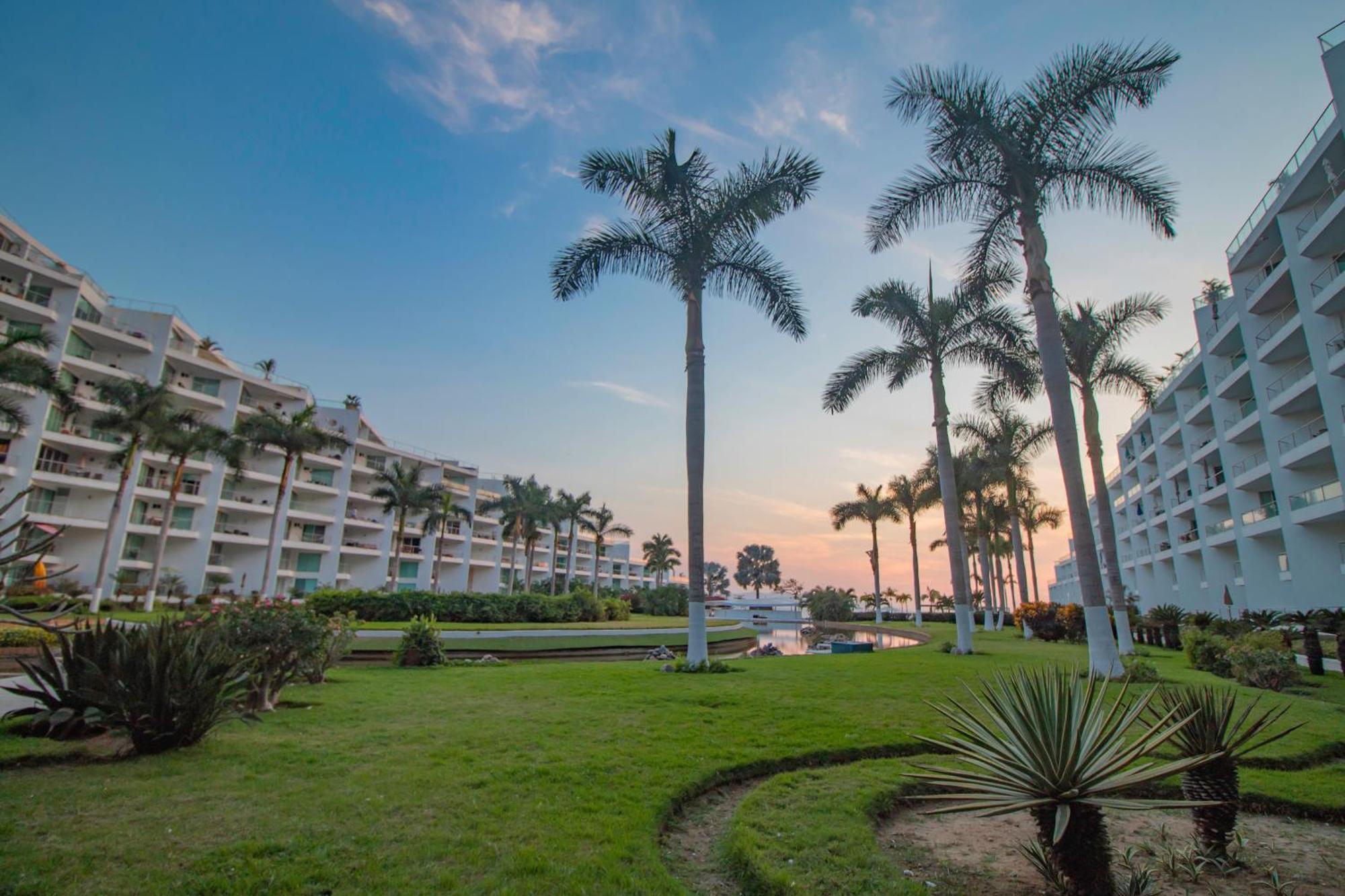 Suites At Aria Luxury Double Suite On The Pacific Coast นวยโวบาญาร์ตา ภายนอก รูปภาพ